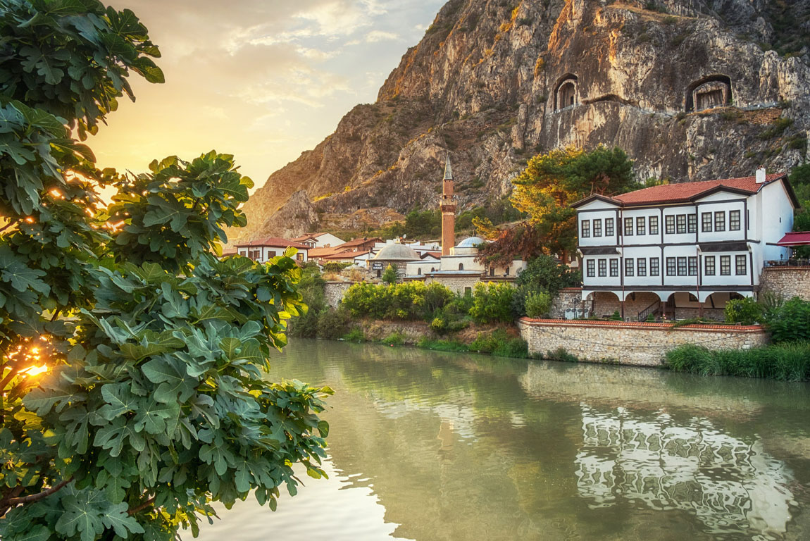 Yeşilırmak River, Old Town and Ancient Rock Tombs of Amasya
