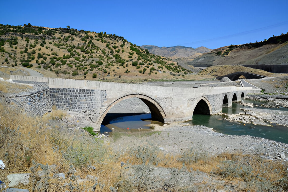 Сиирт (Siirt)-01